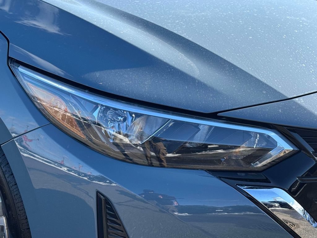 Used 2025 Nissan Sentra SV w/ All-Weather Package FWD image 10