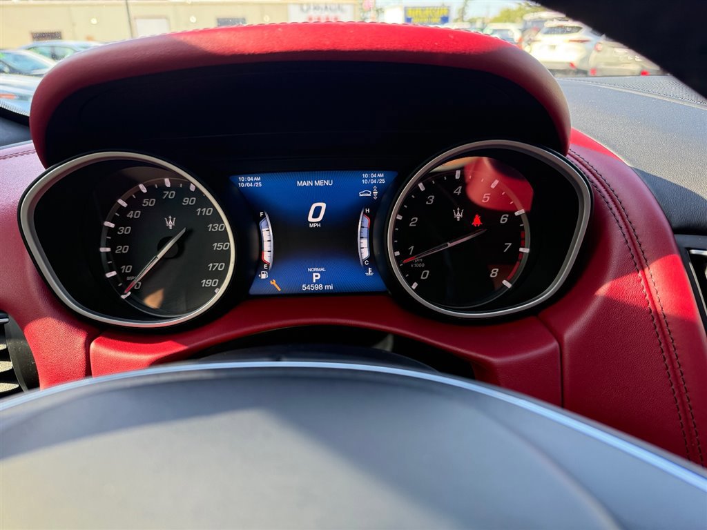 Used 2019 Maserati Levante GranLusso image 15