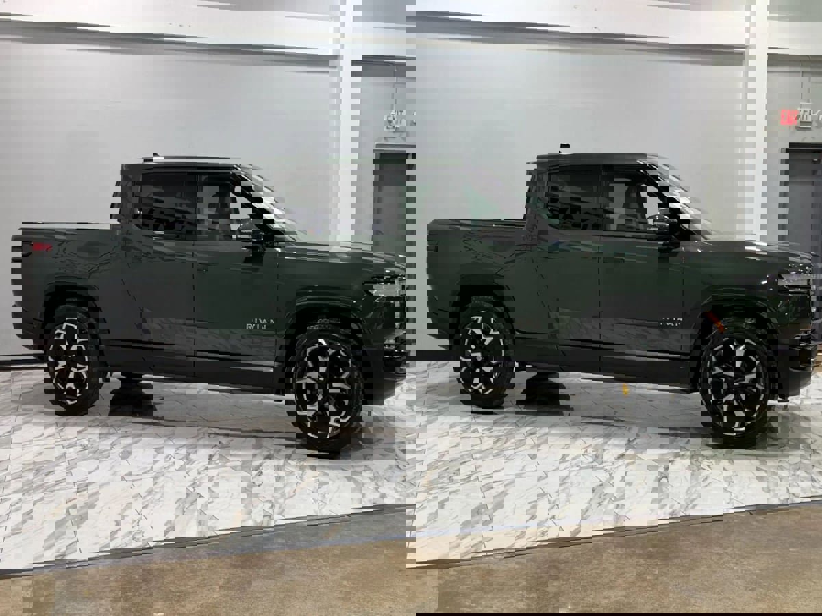 Used 2022 Rivian R1T Adventure image 5