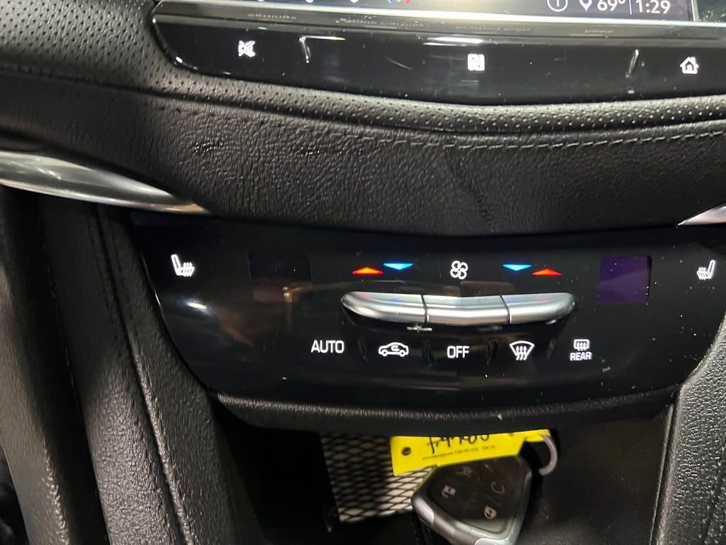 Used 2020 Cadillac XT5 Luxury image 32