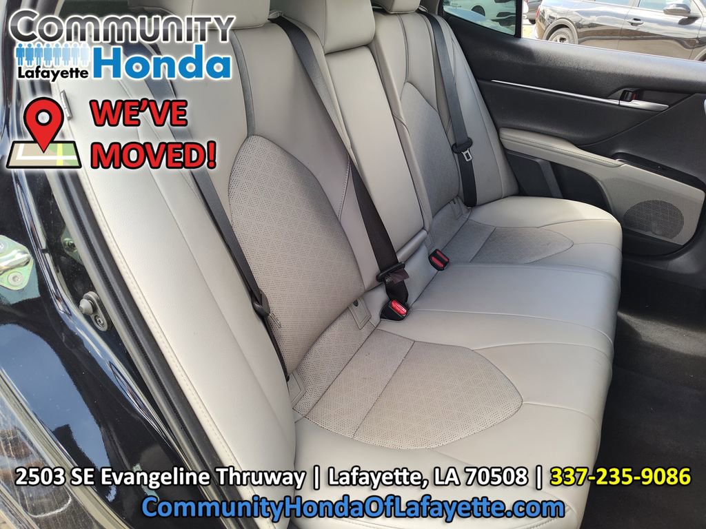 Used 2020 Toyota Camry XSE FWD image 32