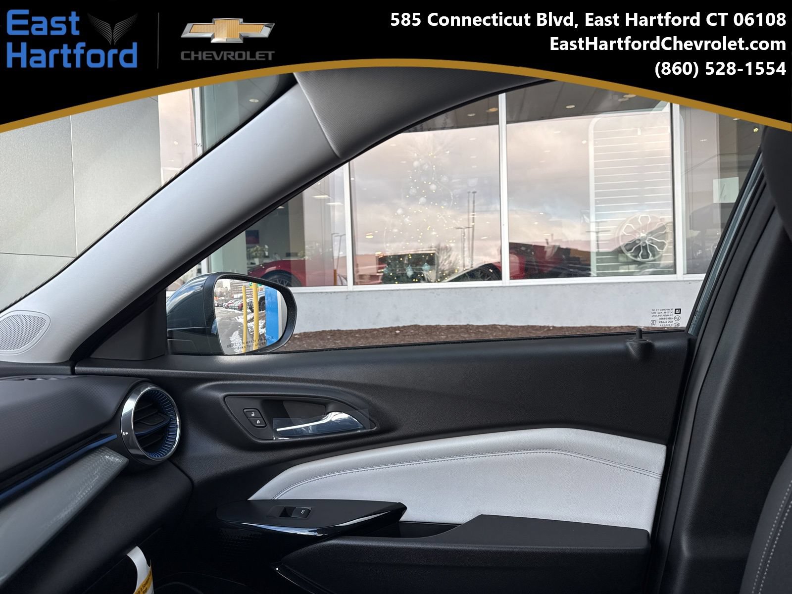 New 2026 Chevrolet Trax LT FWD image 25