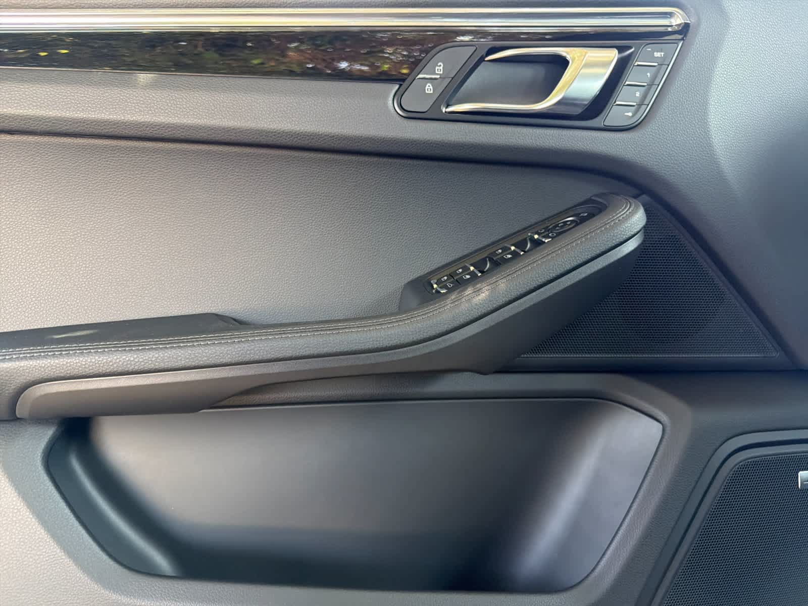 New 2026 Porsche Macan AWD/4WD image 12