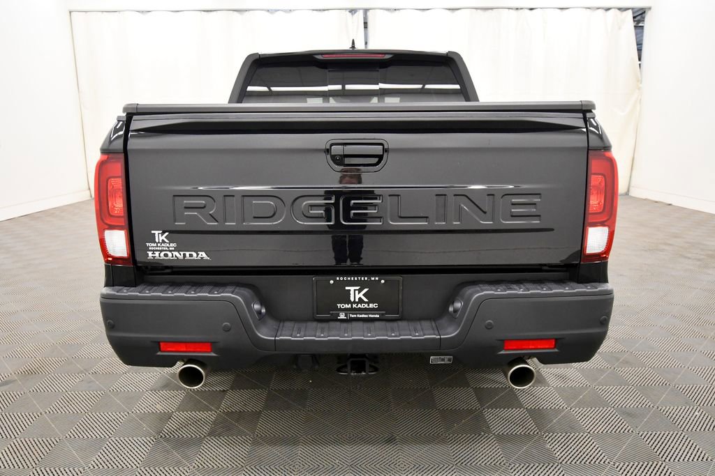 Certified 2025 Honda Ridgeline Black Edition image 6
