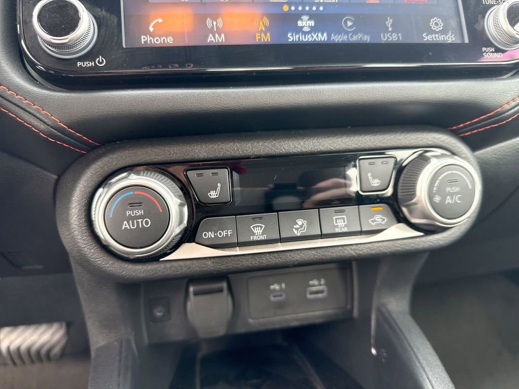 Used 2024 Nissan Versa SR image 11