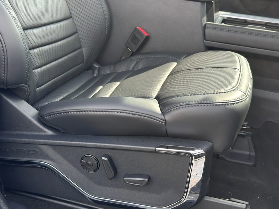 New 2025 Ford F250 Platinum image 14