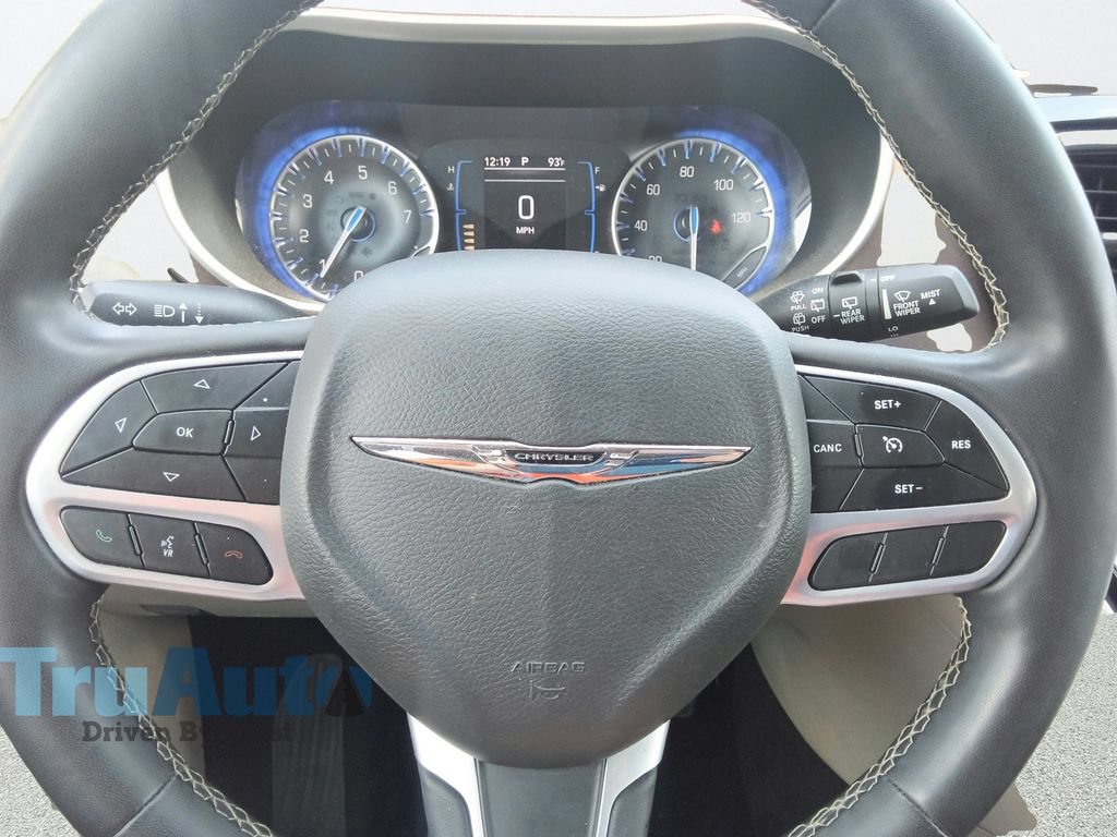 Used 2023 Chrysler Voyager LX FWD image 26