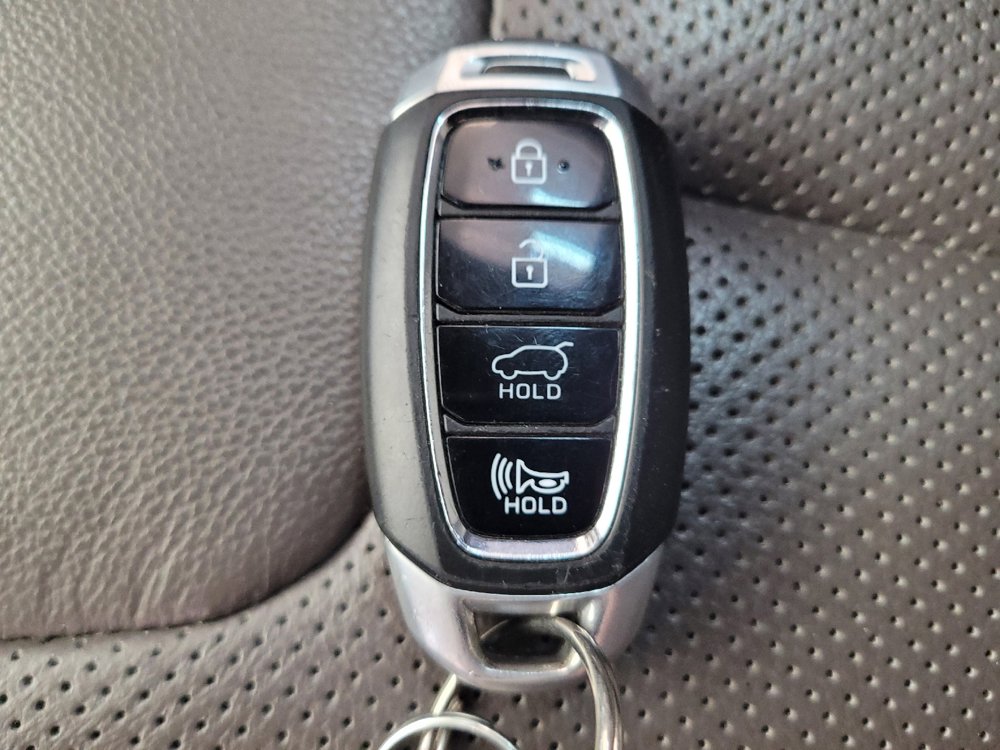 Used 2020 Hyundai Santa Fe Limited w/ Cargo Package AWD/4WD image 32
