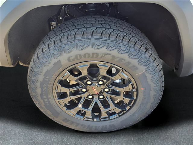New 2026 GMC Canyon Elevation RWD image 27