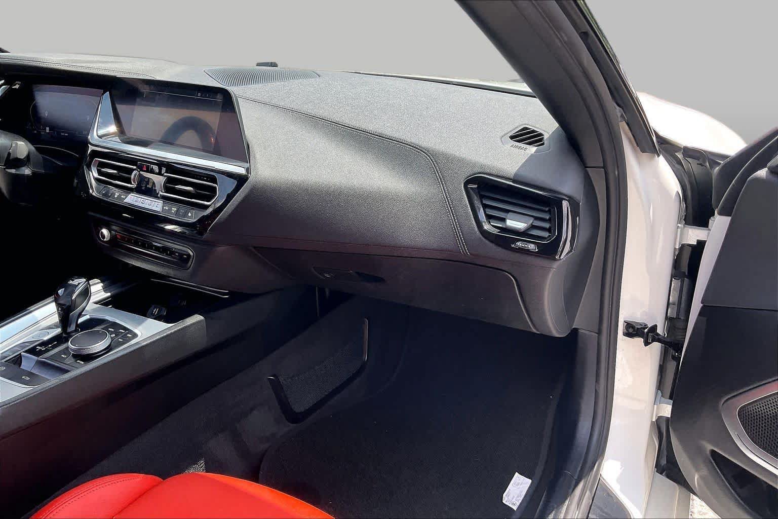Used 2021 BMW Z4 sDrive30i w/ Premium Package RWD image 18
