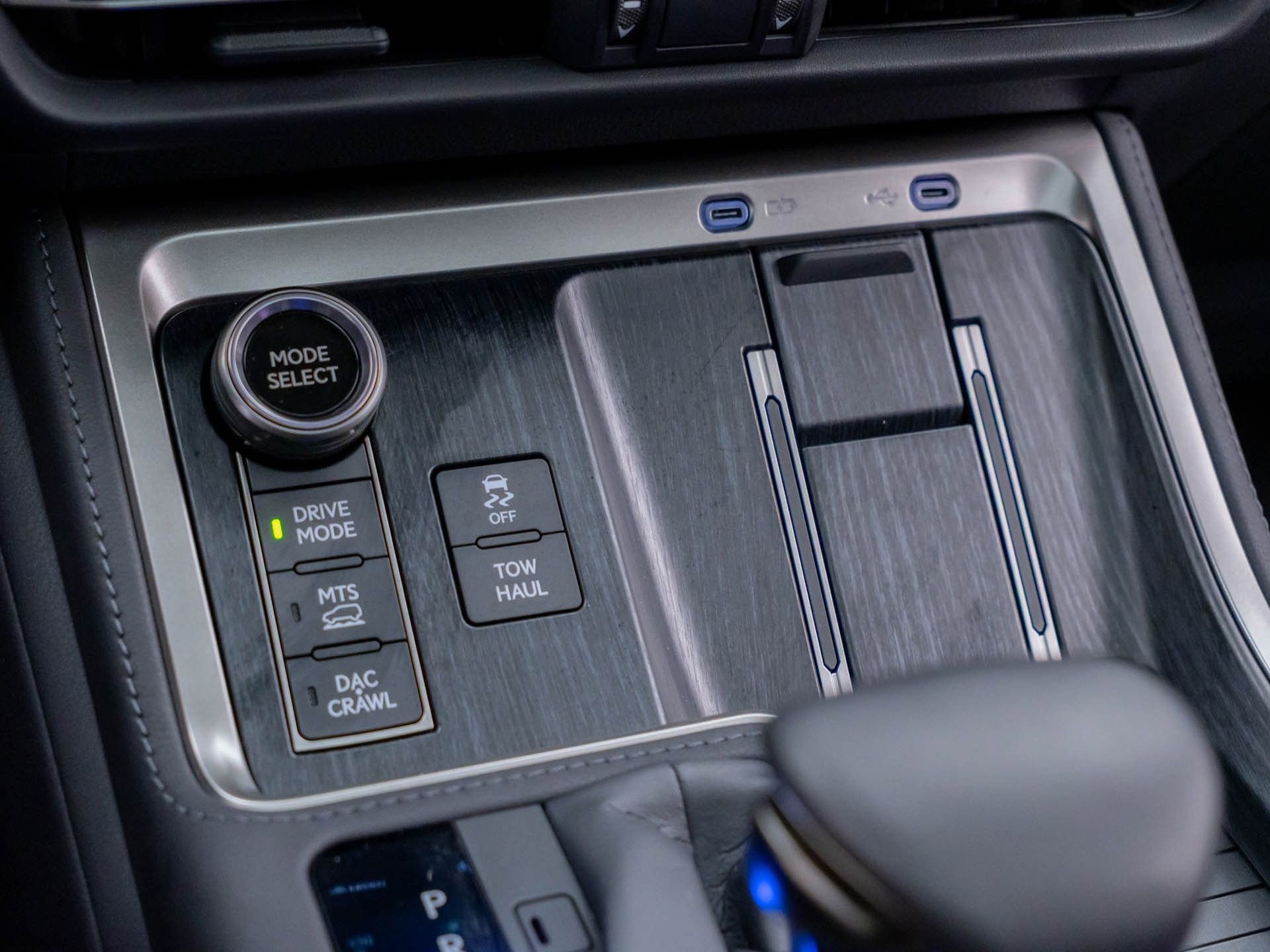 Used 2025 Lexus GX 550 AWD/4WD image 28