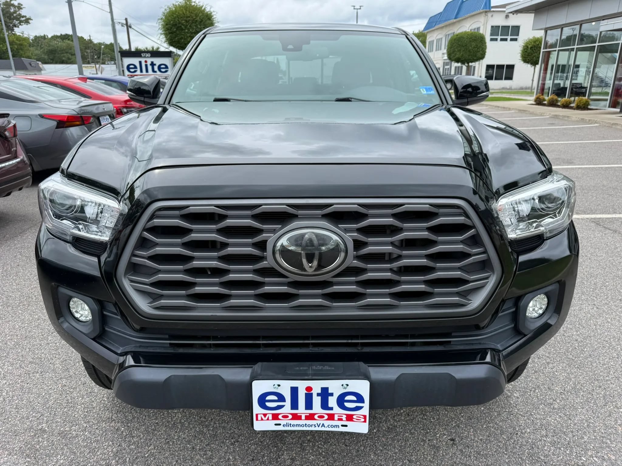 Used 2021 Toyota Tacoma TRD Off-Road AWD/4WD image 2