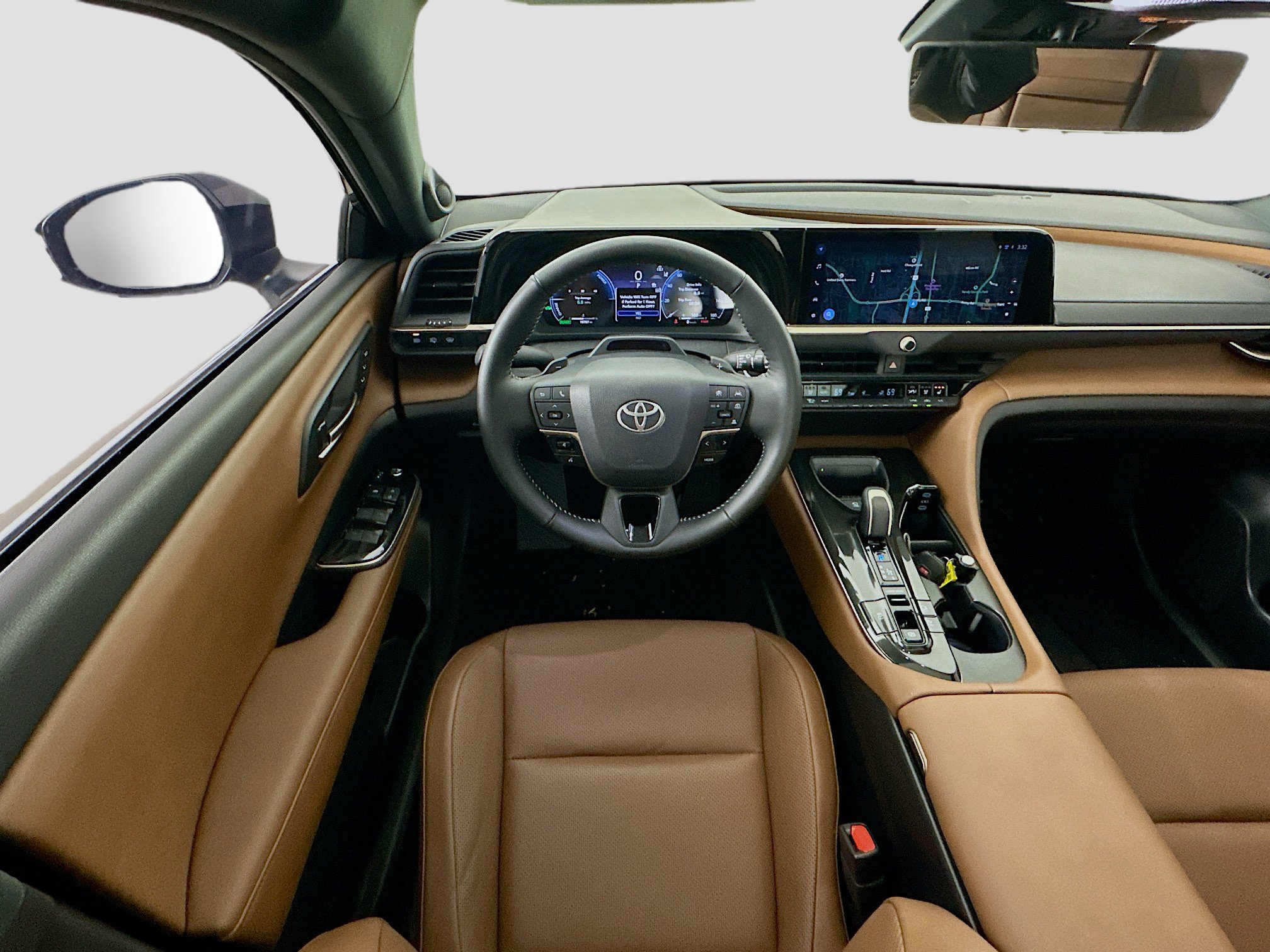 Used 2025 Toyota Crown Signia w/ Advanced Technology Package image 31