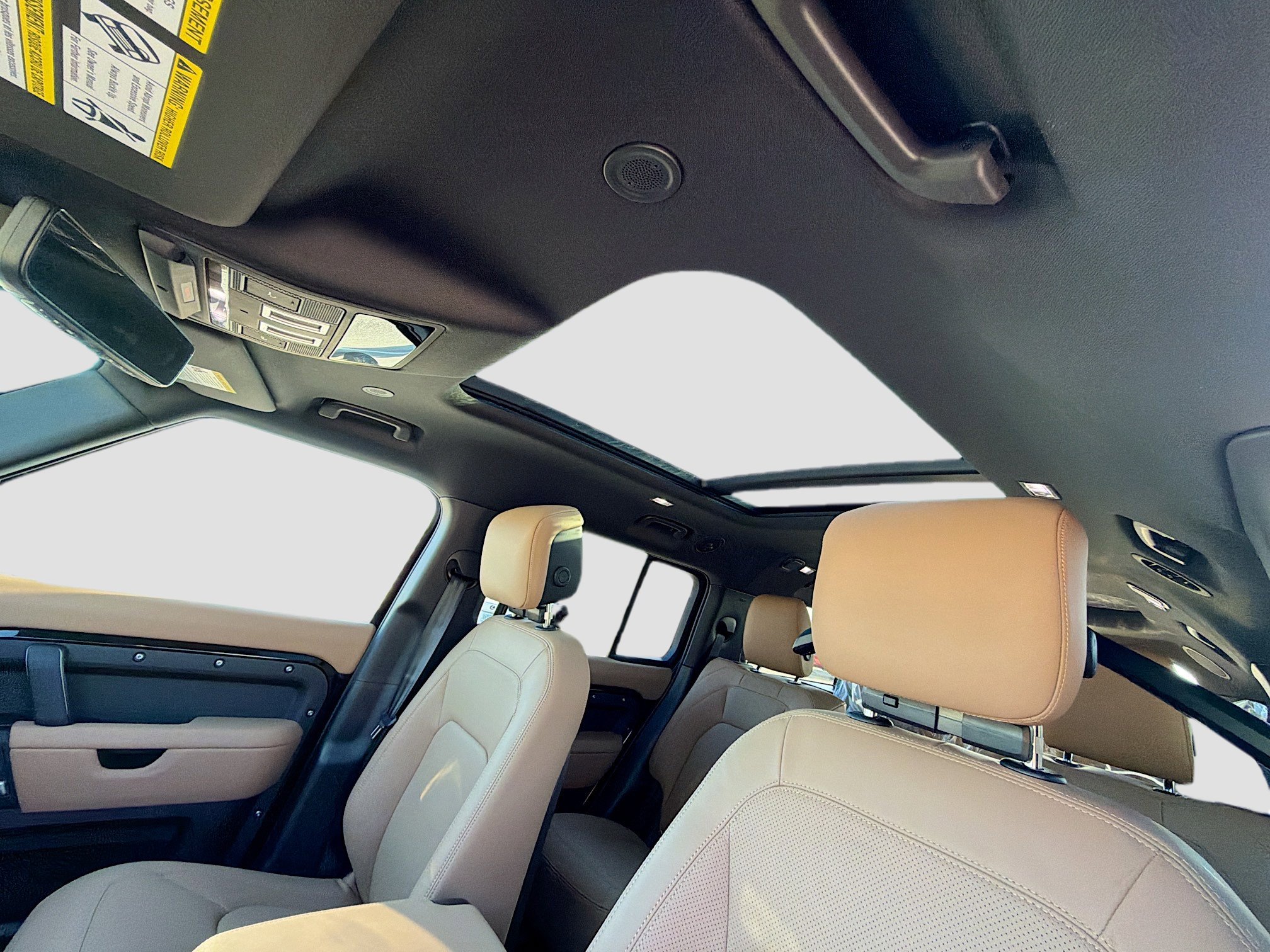 New 2026 Land Rover Defender 130 X-Dynamic SE image 27