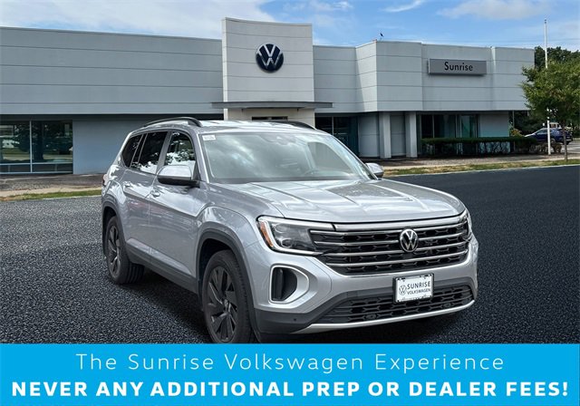 Used 2024 Volkswagen Atlas SE image 1