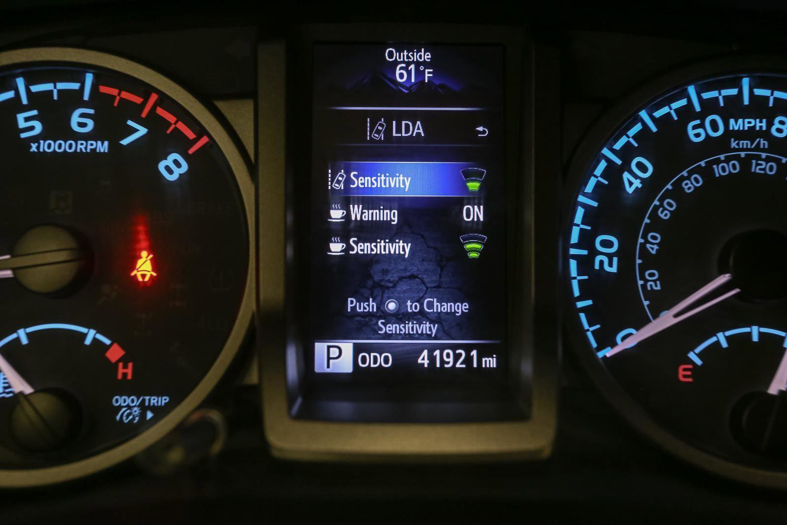 Used 2020 Toyota Tacoma TRD Sport image 37