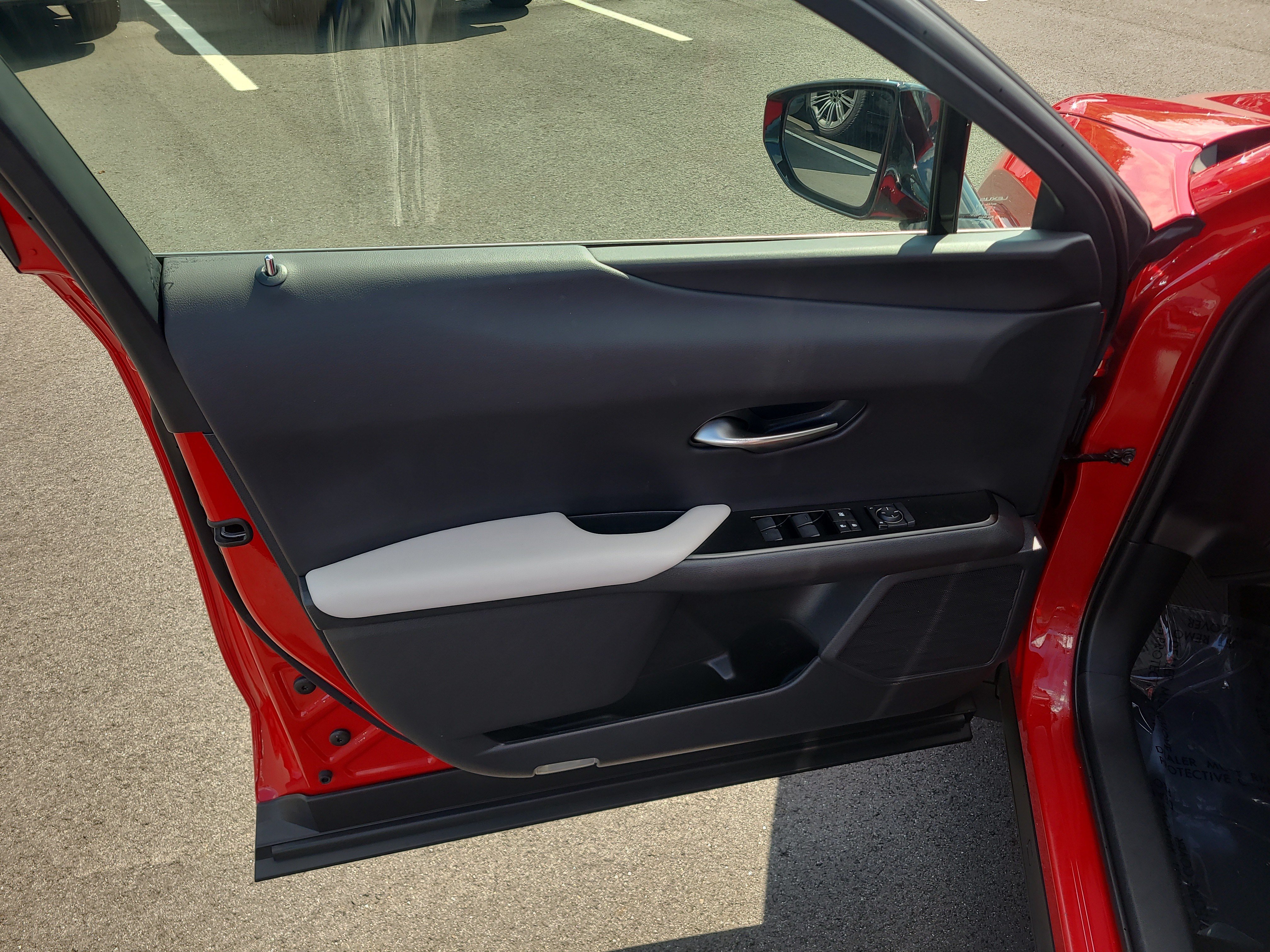Used 2024 Lexus UX 250h F Sport AWD/4WD image 14