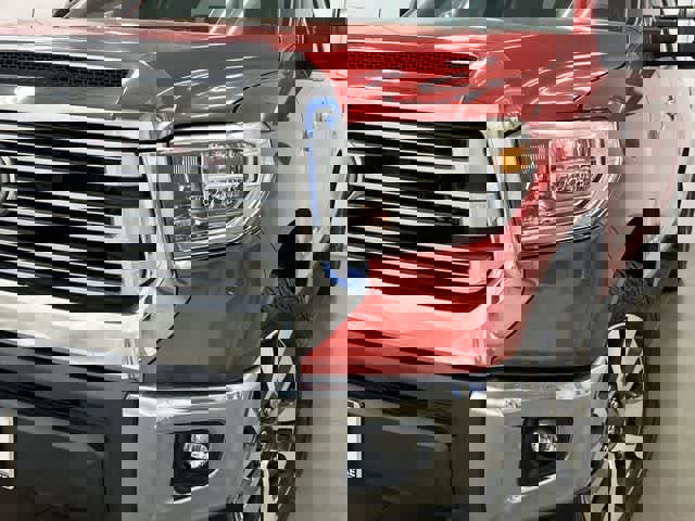 Used 2018 Toyota Tundra Limited image 31