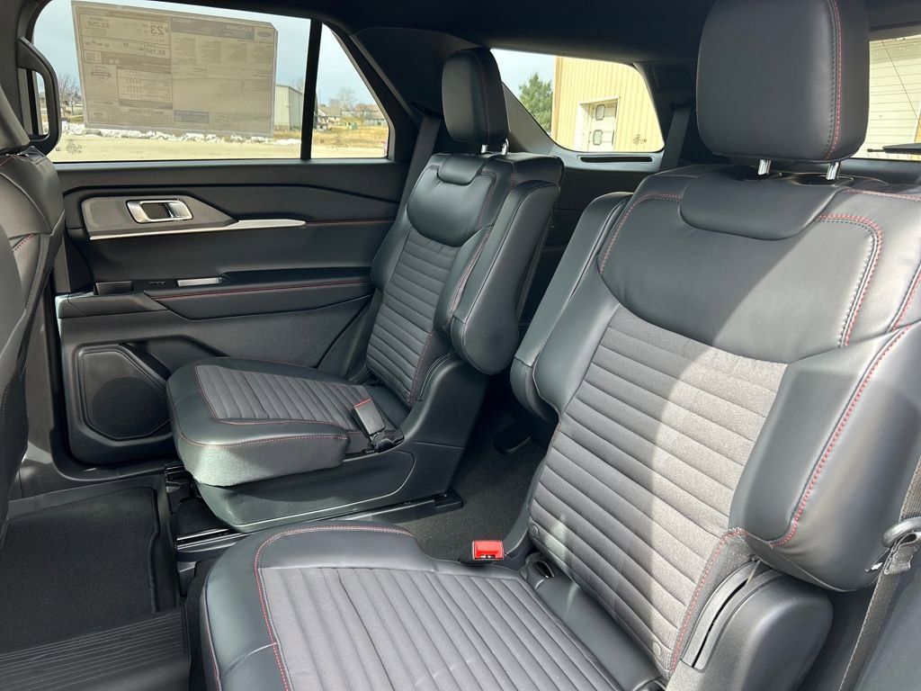 New 2026 Ford Explorer ST-Line image 17