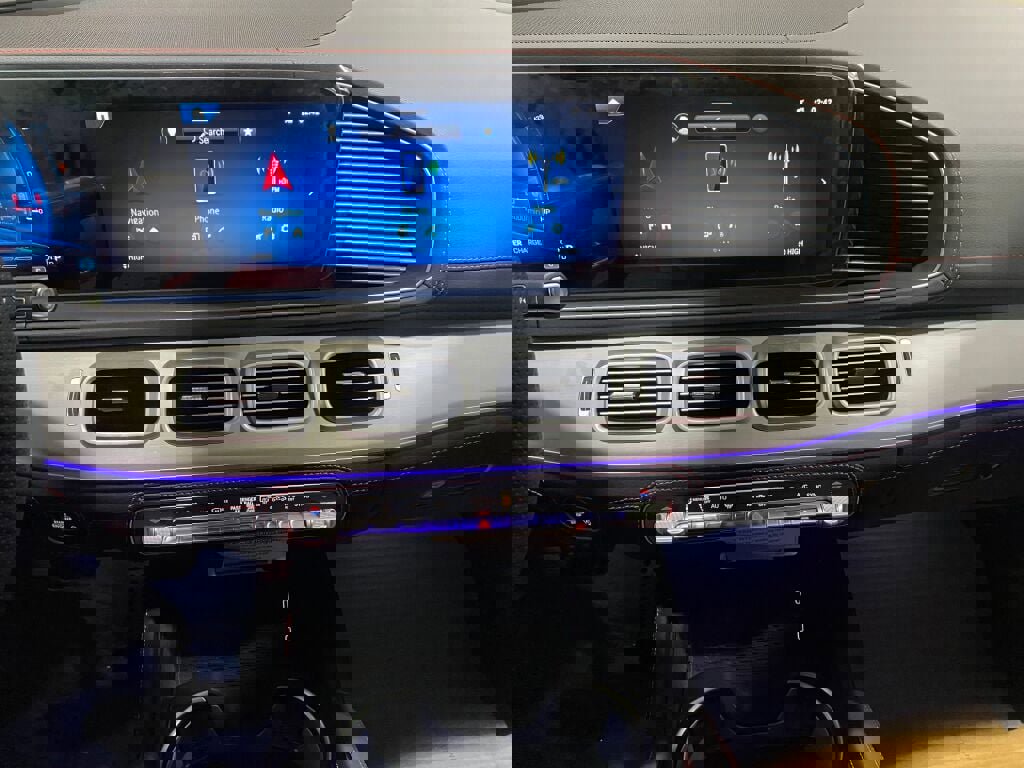 New 2026 Mercedes-Benz GLE 53 AMG 4MATIC Coupe image 12