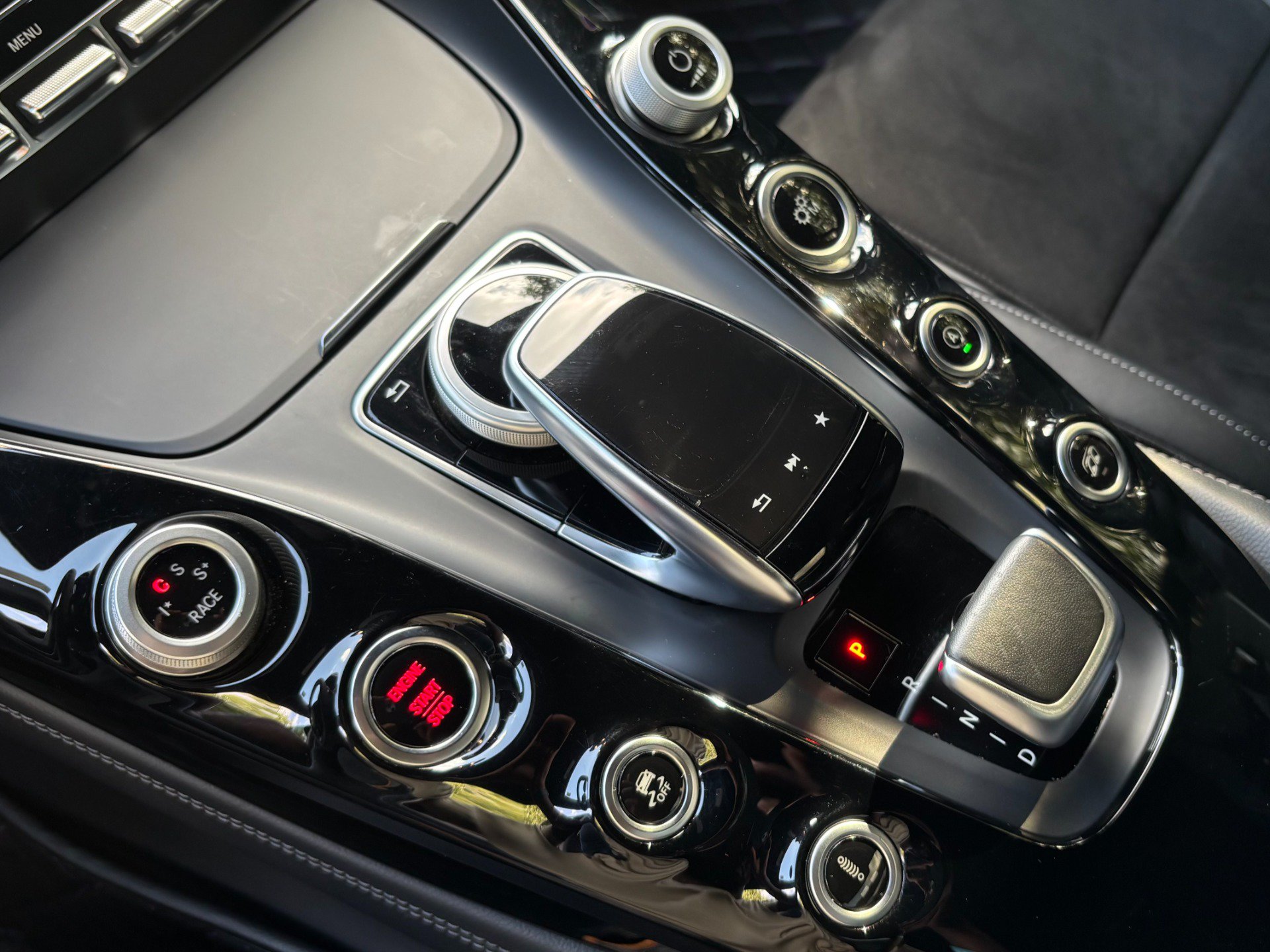 Used 2018 Mercedes-Benz AMG GT R image 20