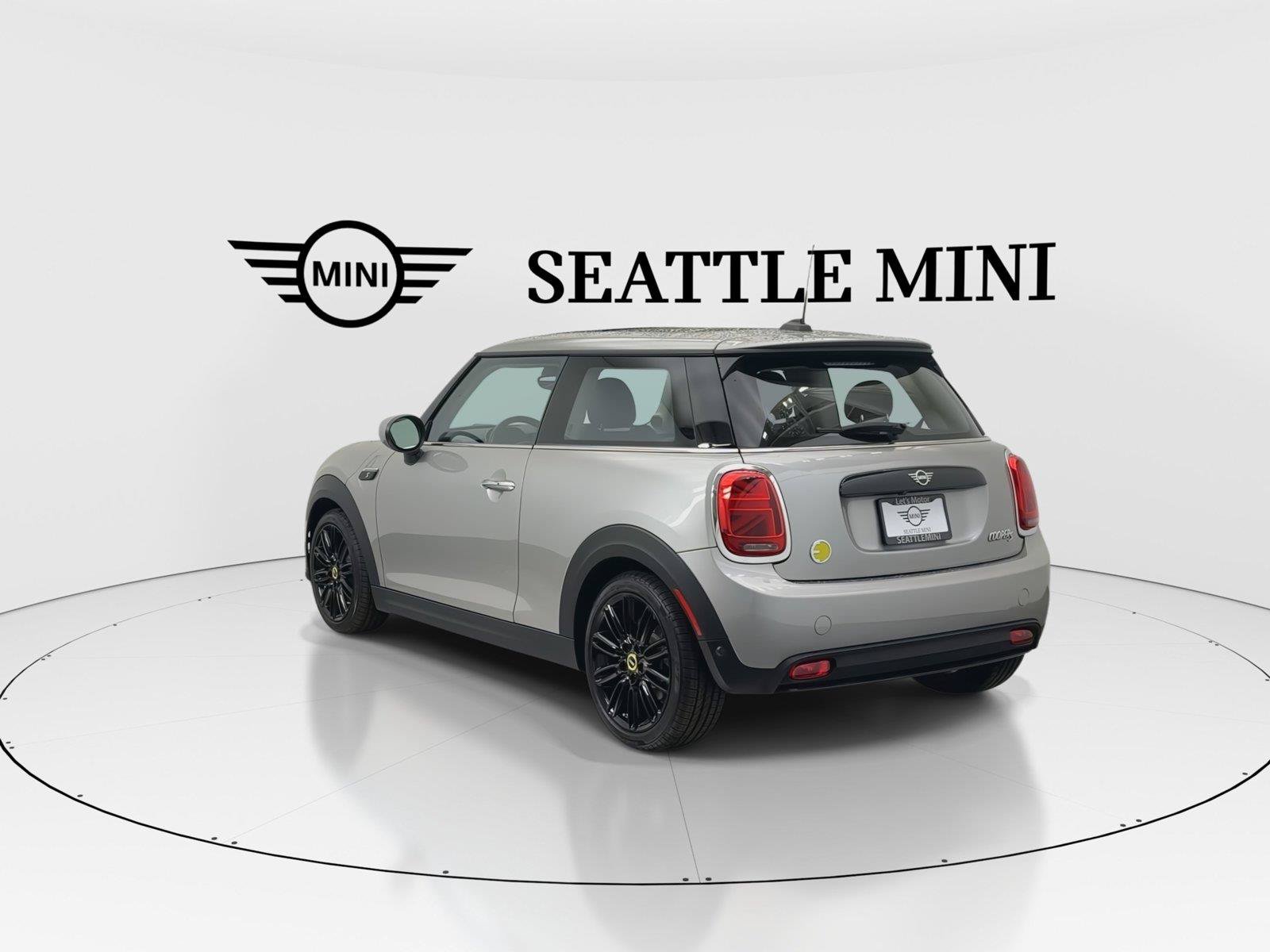 Used 2024 MINI Cooper SE FWD image 8