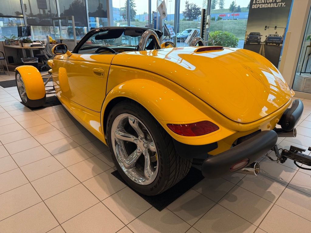 Used 2002 Chrysler Prowler RWD image 5