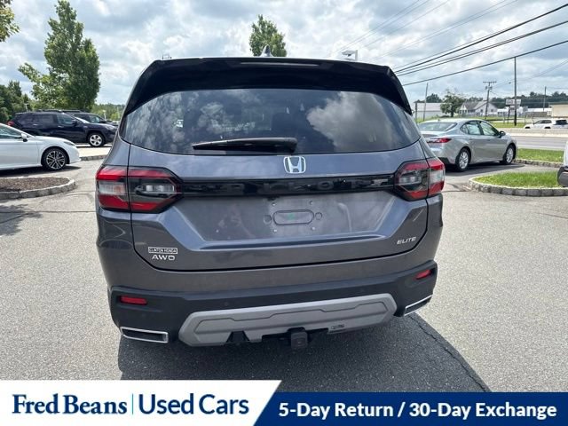 Used 2025 Honda Pilot Elite image 11