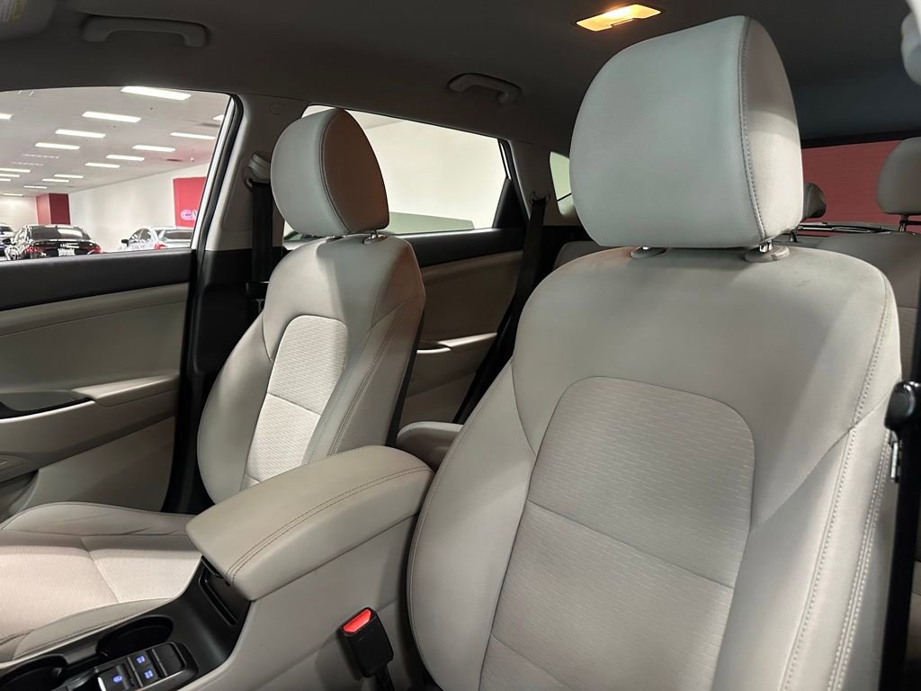 Used 2019 Hyundai Tucson Sport image 16