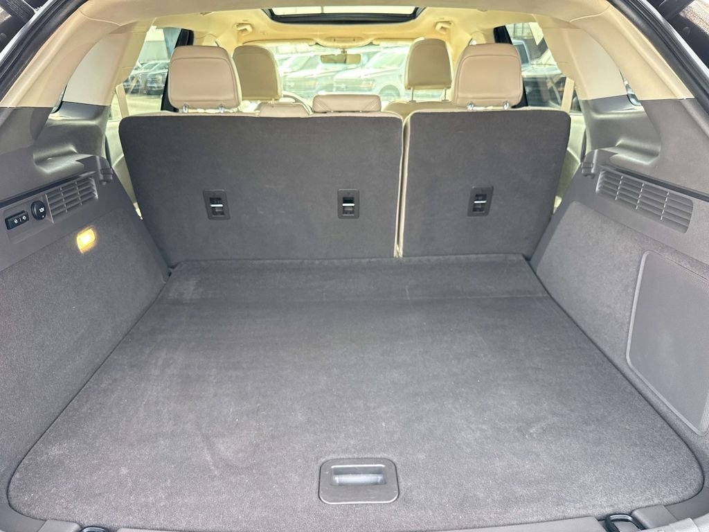 Certified 2023 Lincoln Nautilus Reserve image 8