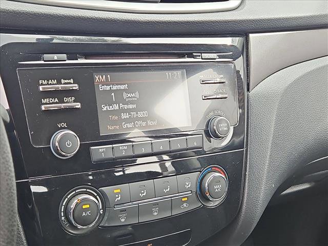 Used 2015 Nissan Rogue S image 19