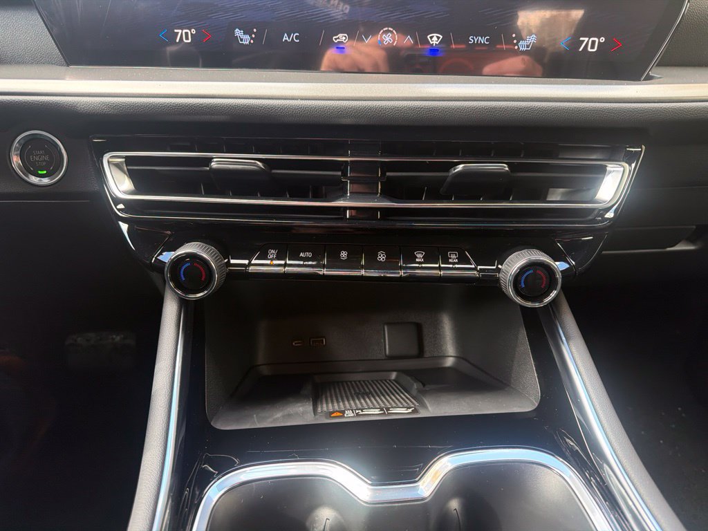 New 2027 Chevrolet Traverse LT AWD/4WD image 28