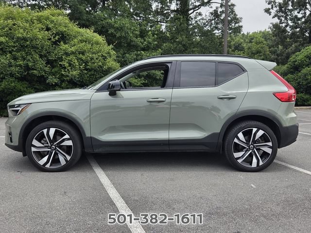 Used 2024 Volvo XC40 B5 Plus AWD/4WD image 2
