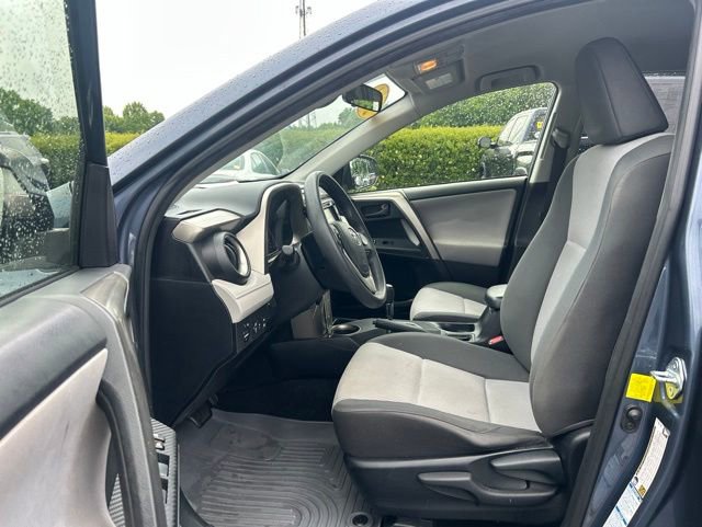 Used 2014 Toyota RAV4 LE AWD/4WD image 16