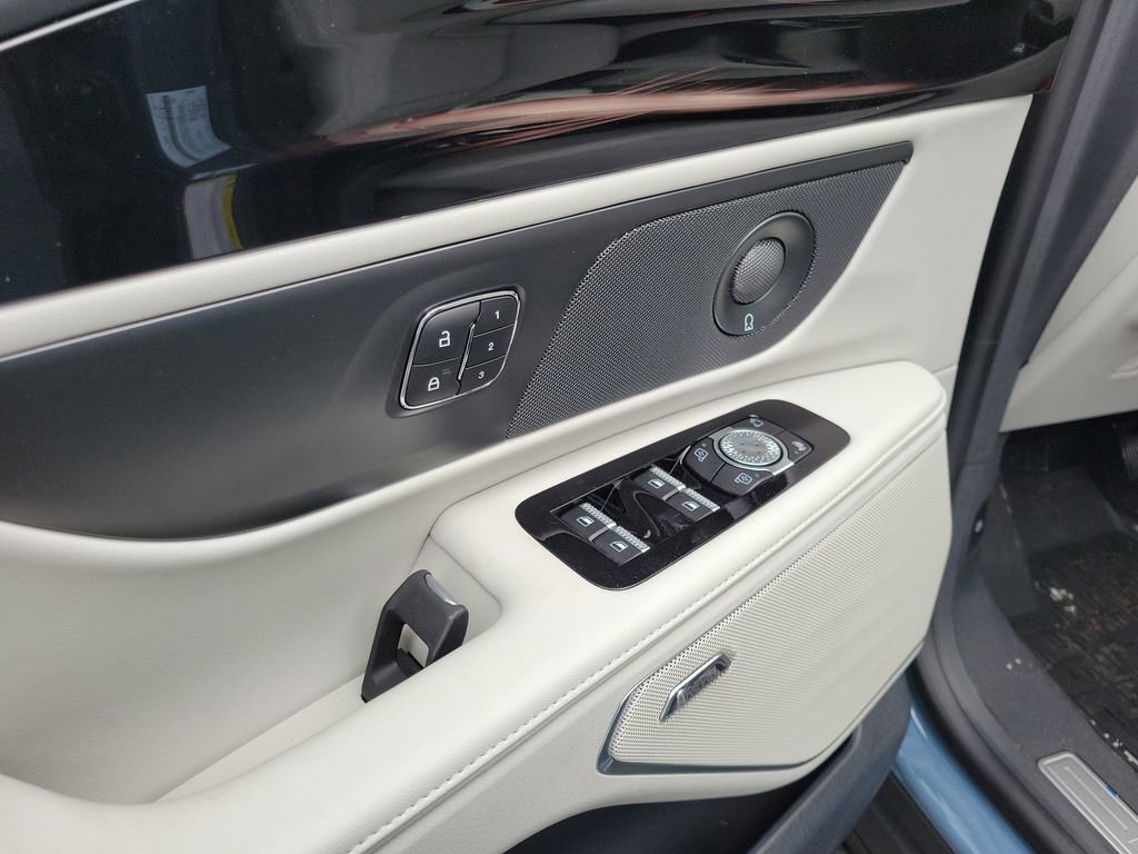 New 2026 Lincoln Nautilus Premier w/ Equipment Group 102A AWD/4WD image 19