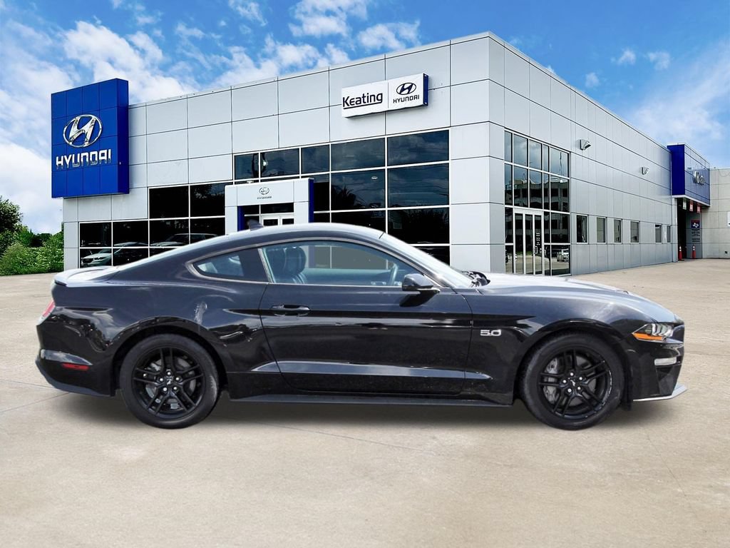 Used 2022 Ford Mustang GT Premium w/ Equipment Group 401A RWD image 4