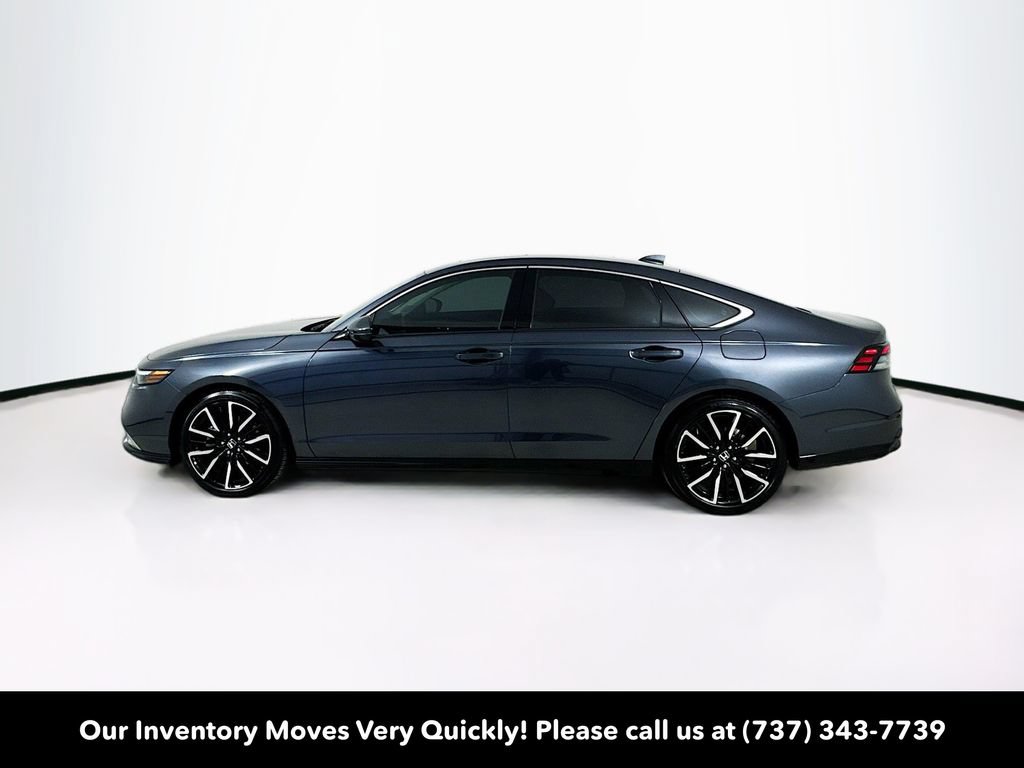 Used 2025 Honda Accord Touring image 4