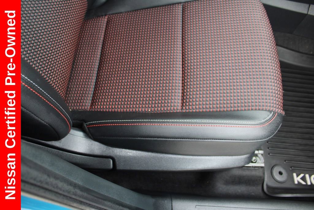 Certified 2025 Nissan Kicks SR w/ Illumination Package image 20