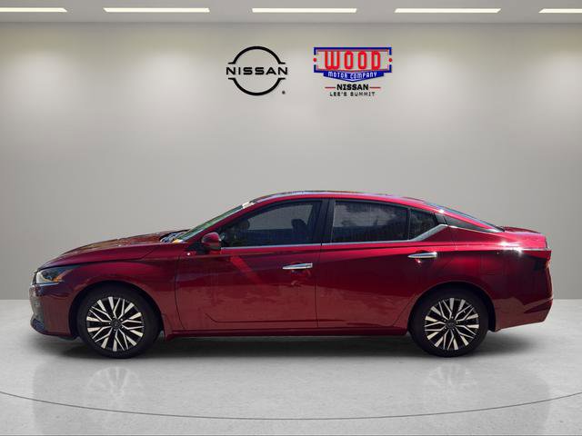 Used 2023 Nissan Altima 2.5 SV w/ SV Premium Package image 5