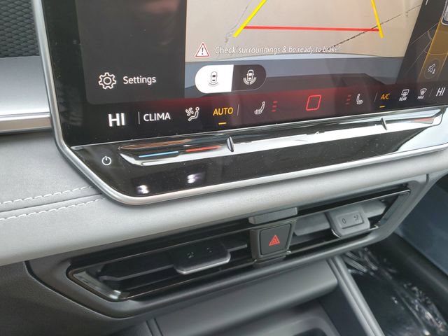 New 2026 Volkswagen Tiguan SE image 27