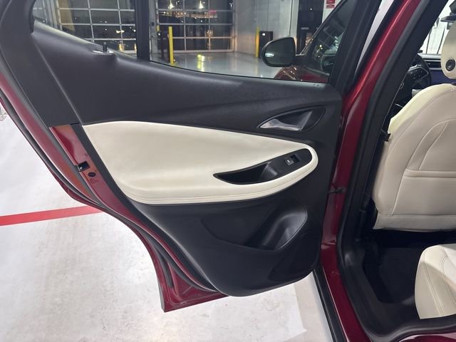 Used 2021 Buick Encore GX Select image 25