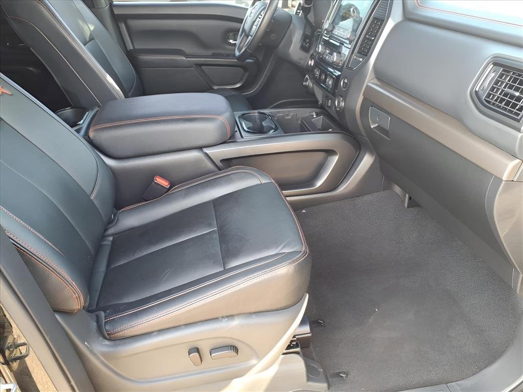 Used 2024 Nissan Titan PRO-4X w/ Pro-4x Convenience Package image 20