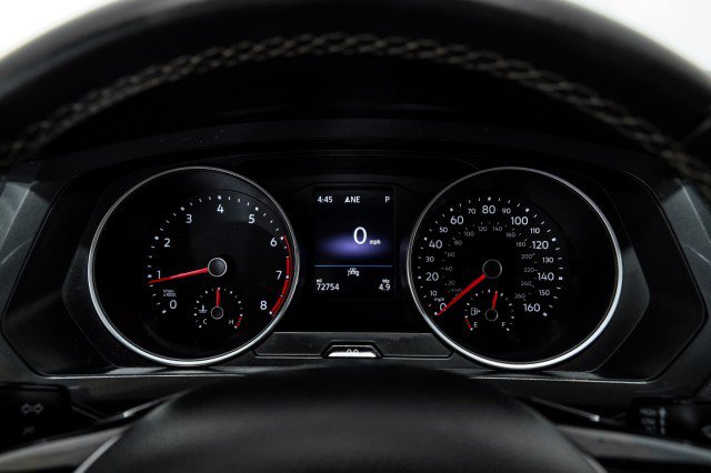 Used 2021 Volkswagen Tiguan SE R-Line image 18