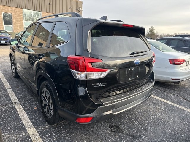 Used 2020 Subaru Forester Premium image 5
