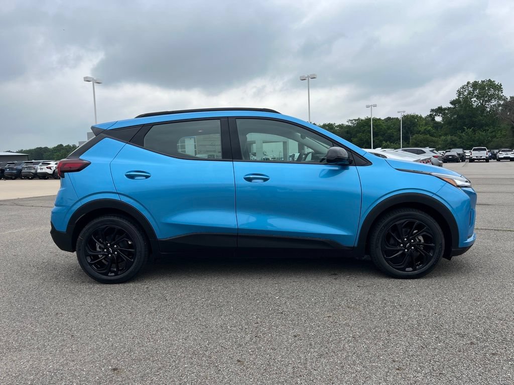 New 2027 Chevrolet Bolt RS w/ Technology Package FWD image 6