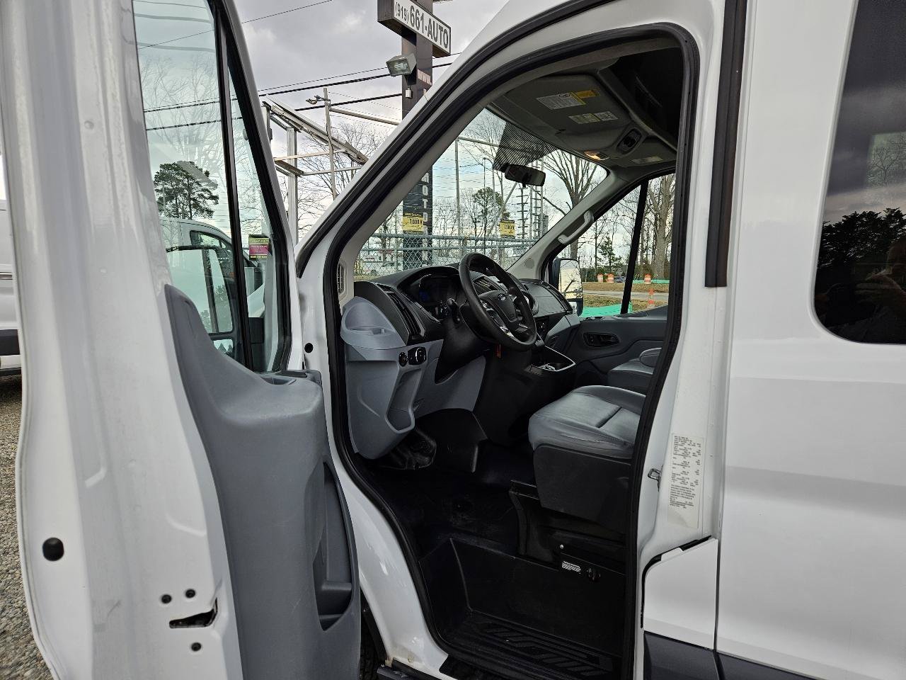 Used 2019 Ford Transit 350 XL RWD image 10