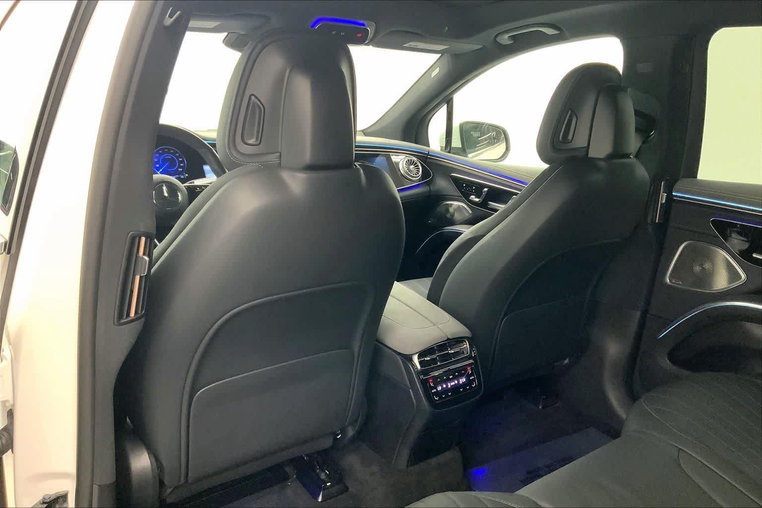 Certified 2023 Mercedes-Benz EQS 580 4MATIC SUV image 17