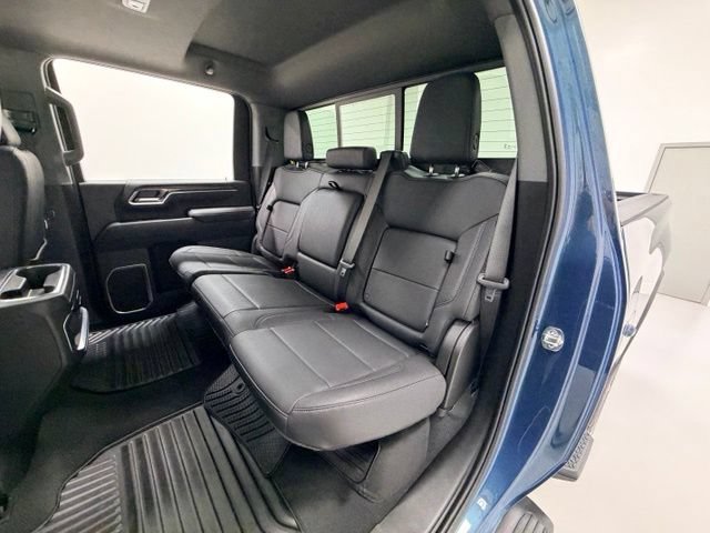 Certified 2025 Chevrolet Silverado 2500 LTZ w/ LTZ Premium Package AWD/4WD image 28