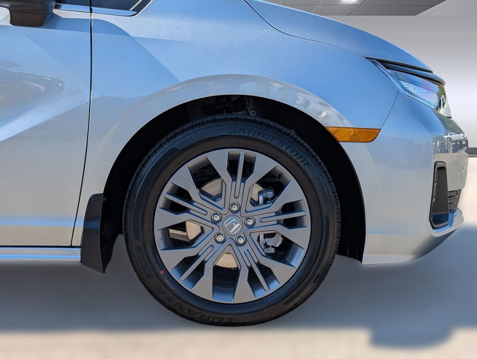 New 2026 Honda Odyssey Touring image 12