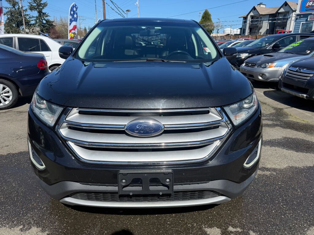 Used 2015 Ford Edge Titanium image 2